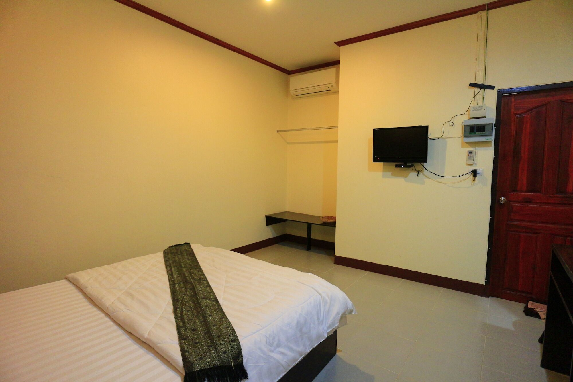 น่านฟ้าชลธีรีสอร์ท Nanfachonlathi Resort Bagian luar foto